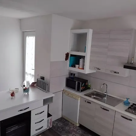 A Due Passi Dalla Apartament